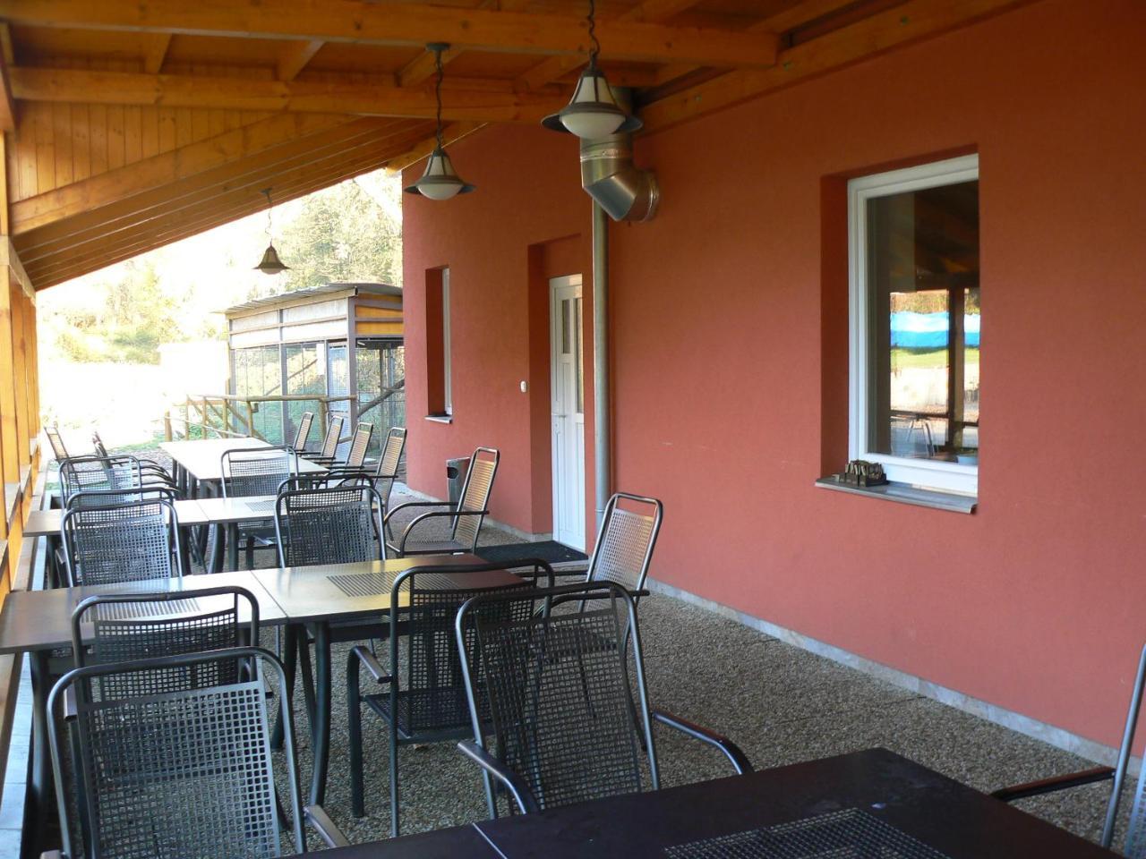 Penzion Amfík Bukovina Popovice  Esterno foto